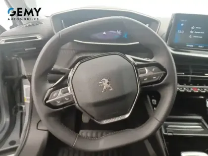 Photo 50 Peugeot 2008  PureTech 130 S&S BVM6