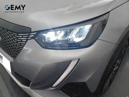 Photo 53 Peugeot 2008  PureTech 130 S&S BVM6