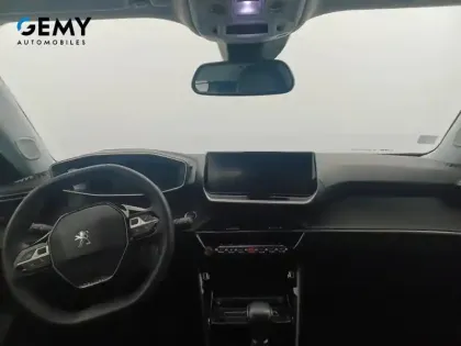Photo 45 Peugeot 2008  PureTech 130 S&S BVM6