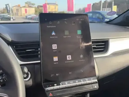 Photo 38 Renault Symbioz  E-Tech full hybrid 145