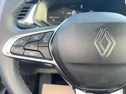 Photo 31 Renault Symbioz  E-Tech full hybrid 145