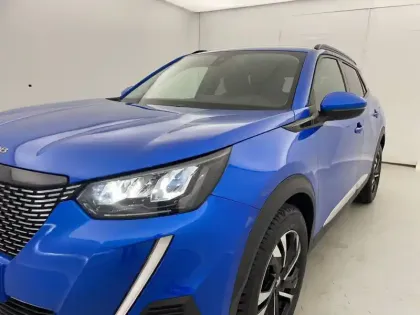 Photo 55 Peugeot 2008  PureTech 130 S&S BVM6