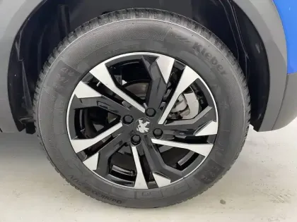 Photo 15 Peugeot 2008  PureTech 130 S&S BVM6