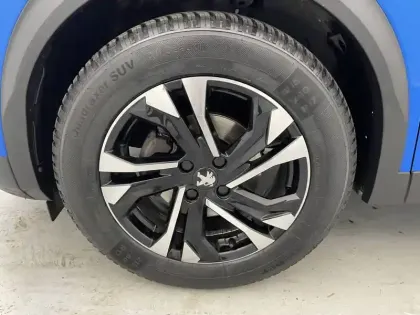 Photo 49 Peugeot 2008  PureTech 130 S&S BVM6