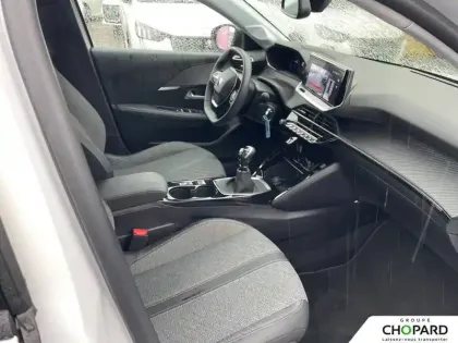 Photo 17 Peugeot 208  PureTech 100 S&S BVM6