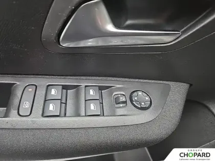 Photo 23 Peugeot 208  PureTech 75 S&S BVM5