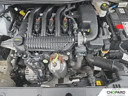 Photo 25 Peugeot 208  PureTech 75 S&S BVM5