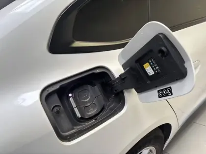 Photo 18 BMW I4  eDrive40 340 ch BVA