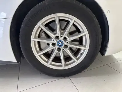 Photo 15 BMW I4  eDrive40 340 ch BVA