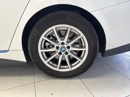 Photo 13 BMW I4  eDrive40 340 ch BVA