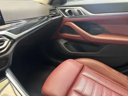 Photo 23 BMW I4  eDrive40 340 ch BVA