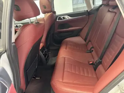 Photo 10 BMW I4  eDrive40 340 ch BVA