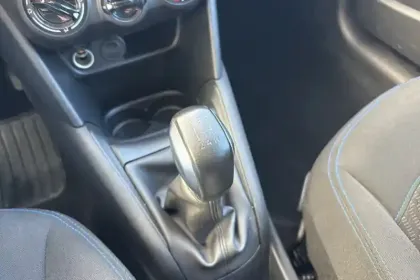 Photo 24 Peugeot 208  PureTech 82ch S&S BVM5