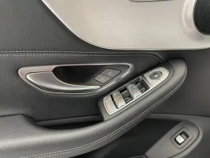 Photo 27 Mercedes Classe C  Cabriolet 300 d 9G-Tronic