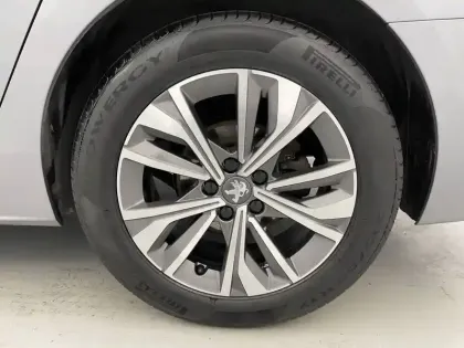 Photo 15 Peugeot 508  BlueHDi 130 ch S&S EAT8