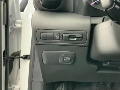 Photo 16 Citroën C3 Aircross  PureTech 130 S&S EAT6 C-Series