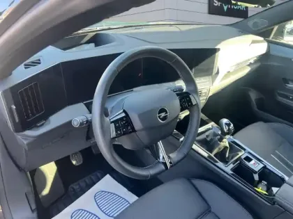 Photo 11 Opel Astra  1.2 Turbo 130 ch BVM6 GS