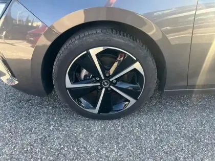 Photo 14 Opel Astra  1.2 Turbo 130 ch BVM6 GS