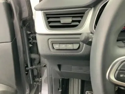 Photo 16 Renault Captur  TCe 90 Intens