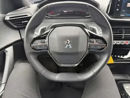 Photo 11 Peugeot 2008  PureTech 130 S&S EAT8 Allure