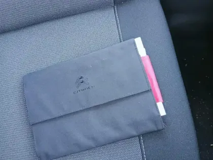 Photo 15 Citroën C3 Aircross  PureTech 110 S&S BVM6 Shine