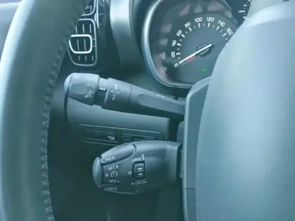 Photo 16 Citroën C3 Aircross  PureTech 110 S&S BVM6 Shine