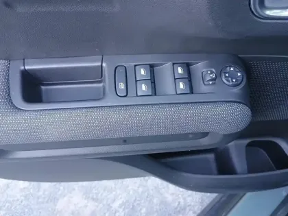 Photo 19 Citroën C3 Aircross  PureTech 110 S&S BVM6 Shine