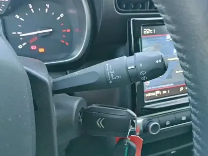 Photo 17 Citroën C3 Aircross  PureTech 110 S&S BVM6 Shine