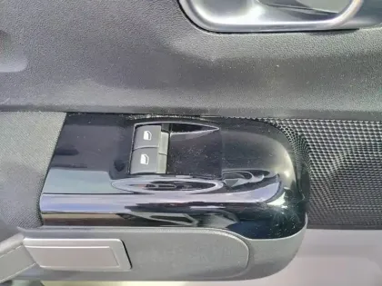 Photo 19 Citroën C3  BlueHDi 100 S&S BVM6 Shine Business