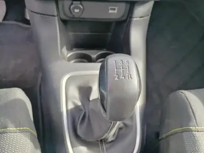 Photo 23 Citroën C3  BlueHDi 100 S&S BVM6 Shine Business