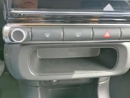 Photo 21 Citroën C3  BlueHDi 100 S&S BVM6 Shine Business