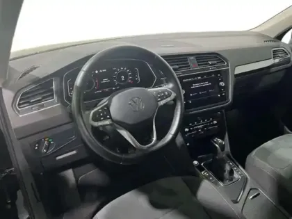 Photo 8 Volkswagen Tiguan 2.0 TDI 150ch DSG7 Elegance