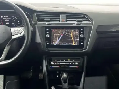 Photo 9 Volkswagen Tiguan 2.0 TDI 150ch DSG7 Elegance