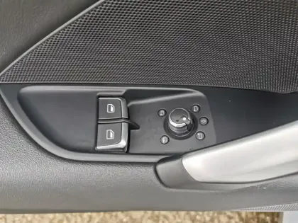 Photo 17 Audi Tt 1.8 TFSI 180 ch S Line Coupe S