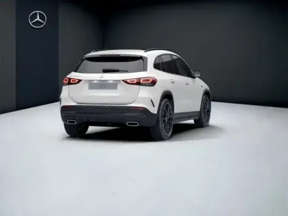 Photo 11 Mercedes GLA 250 e AMG Line