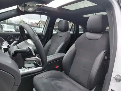 Photo 41 Mercedes GLA Gén. II (H247) Ph1 AMG Line 5