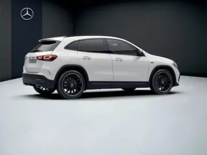Photo 18 Mercedes GLA 250 e AMG Line