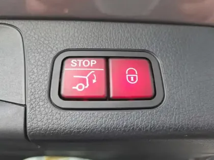 Photo 12 Mercedes GLB Gén. I (X247) Ph1 AMG Line 5