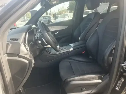 Photo 8 Mercedes Classe GLC GLC 300e 4MATIC SUV AMG Line