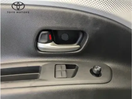 Photo 11 Toyota Aygo 1.0 VVT-i 72 Dynamic