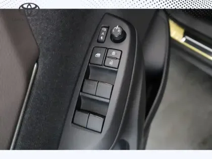 Photo 11 Toyota Yaris Gén. I Ph1 Collection 5