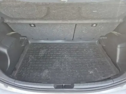 Photo 9 Toyota Yaris Hybride 1.5 100h Dynamic