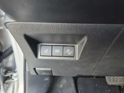 Photo 19 Toyota Yaris Hybride 1.5 100h Dynamic