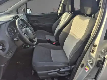 Photo 14 Toyota Yaris Hybride 1.5 100h Dynamic