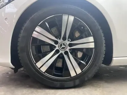 Photo 8 Mercedes Classe C Gén. V (W206) Ph1 Avantgarde Line 4