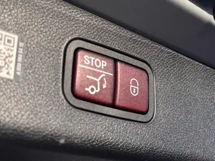 Photo 19 Mercedes Classe E Break 300 Hybrid EQ AMG Line