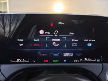 Photo 16 Mercedes Classe E Break 300 Hybrid EQ AMG Line