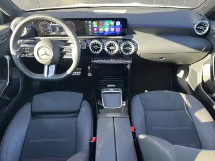 Photo 9 Mercedes Classe A 180 d AMG Line