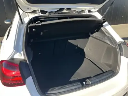 Photo 6 Mercedes Classe A 180 d AMG Line