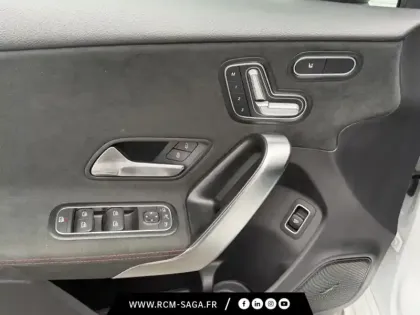 Photo 11 Mercedes Classe A 180 d Berline AMG Line